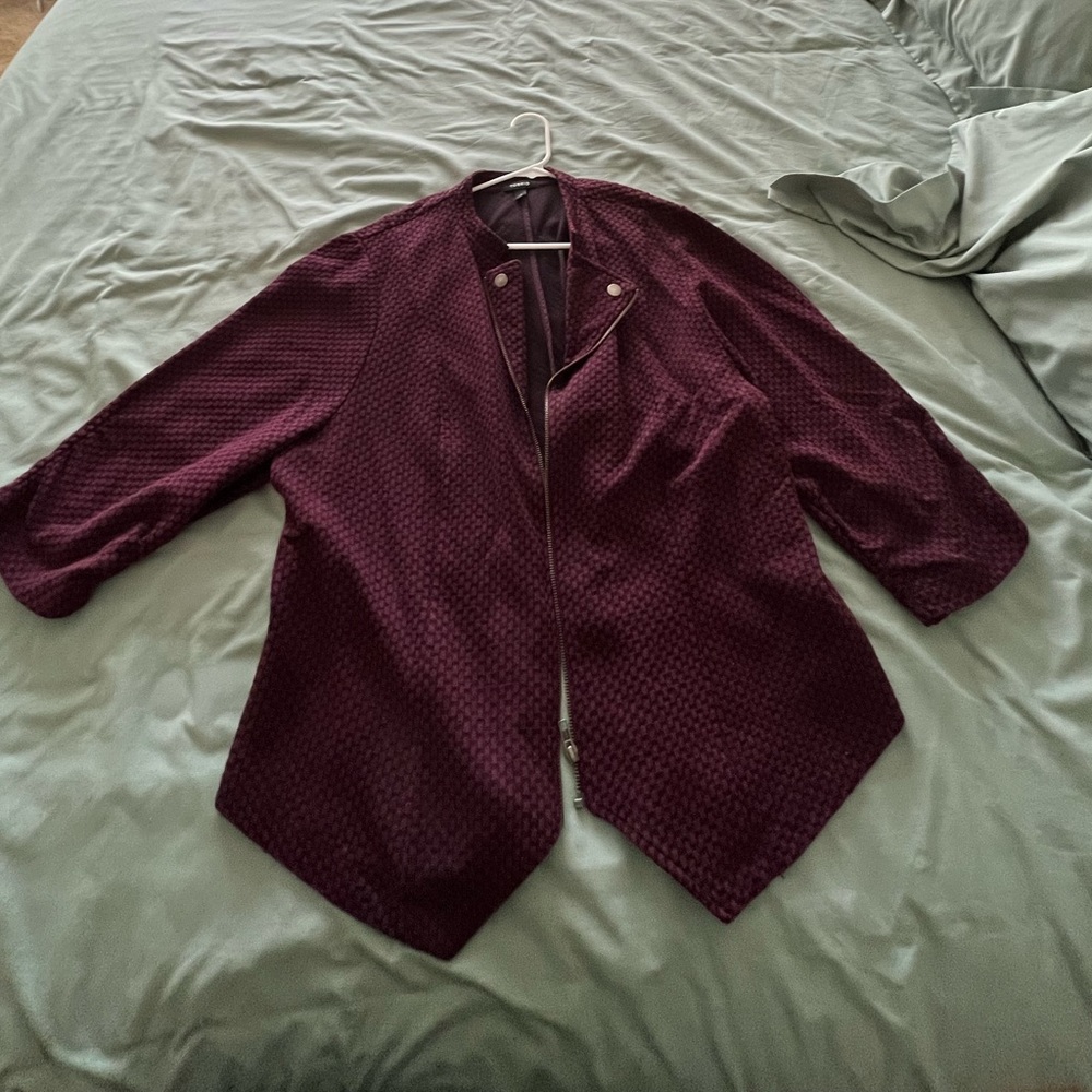 Plus Size Zip-Up Blazer/Jacket